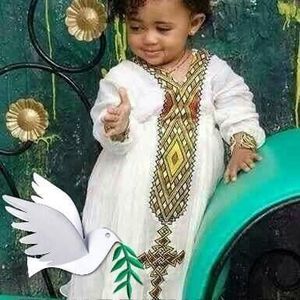 Meet your Posher, Iris